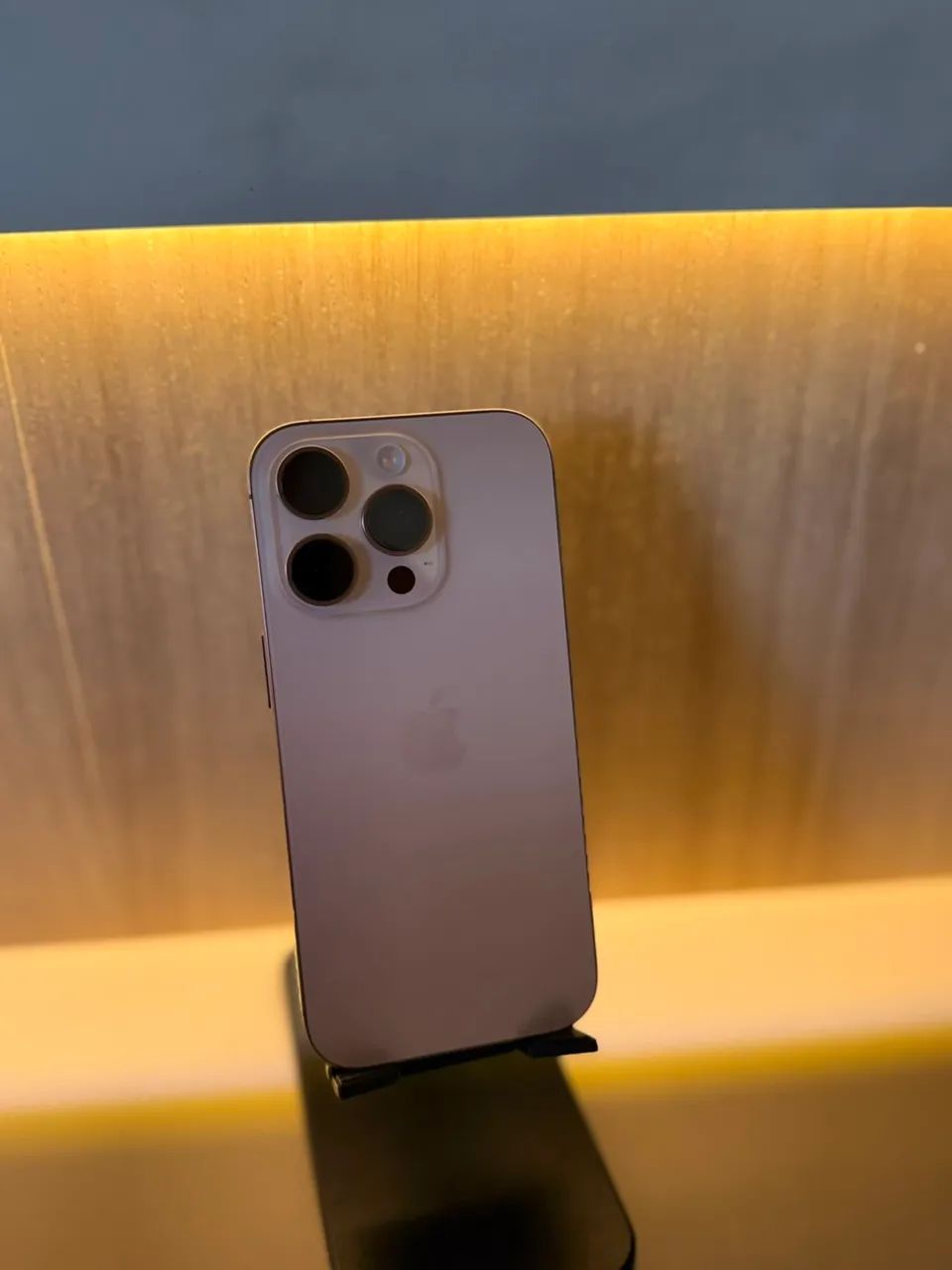 iPhone 16 Pro - Foto 2