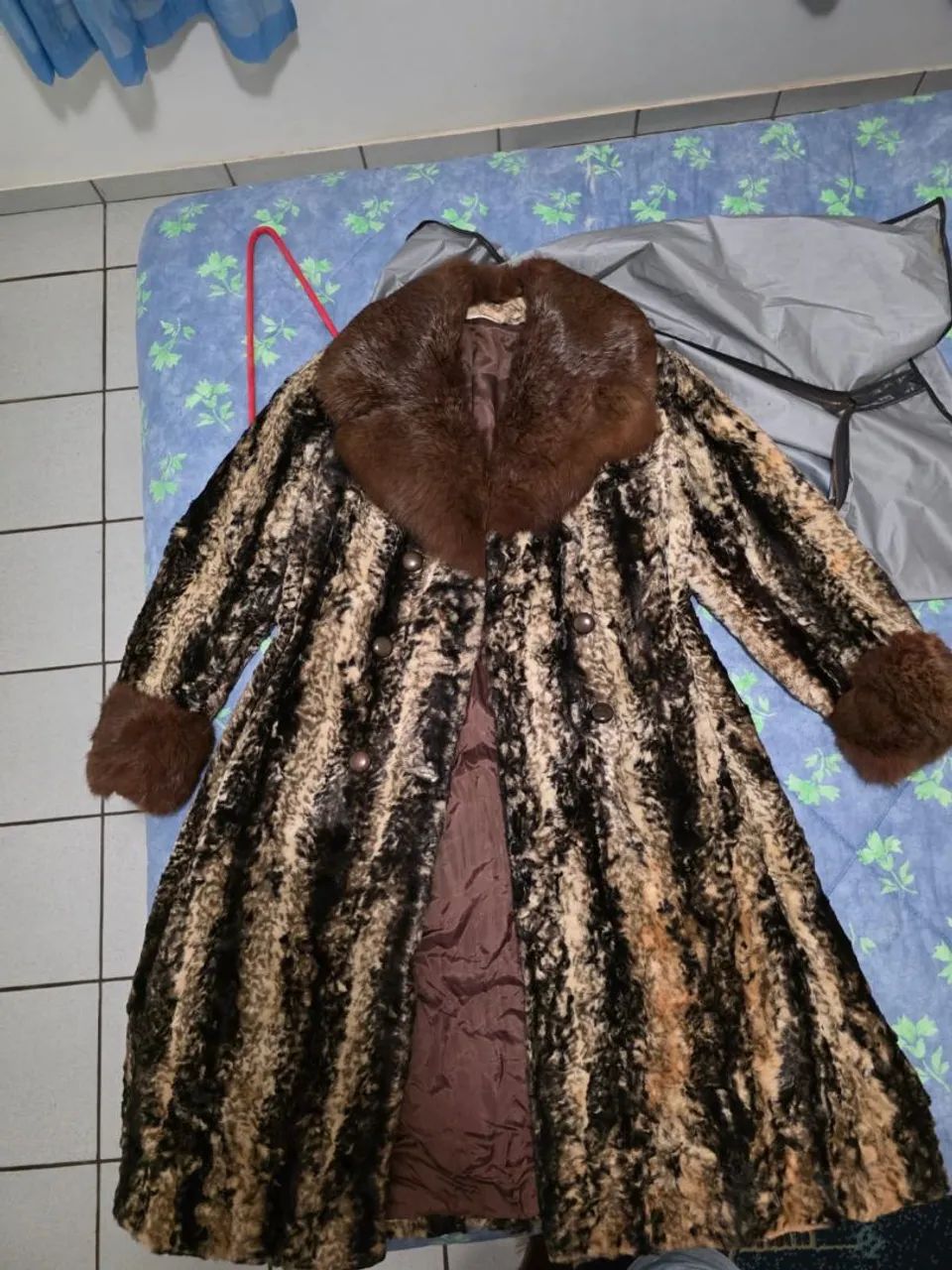 Casaco de Pele Marrom para Frio Vintage Clássico | Elegante e Sofisticado Tecido Premium  - Foto 2