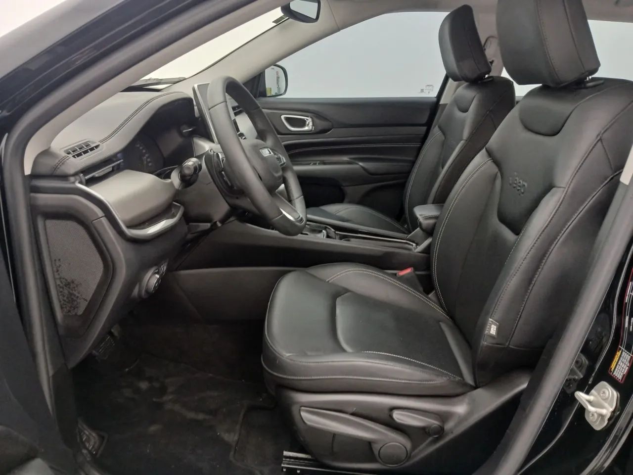 Jeep Compass LONG. T270 1.3 TB 4x2 Flex Aut., foto 16 de 18
