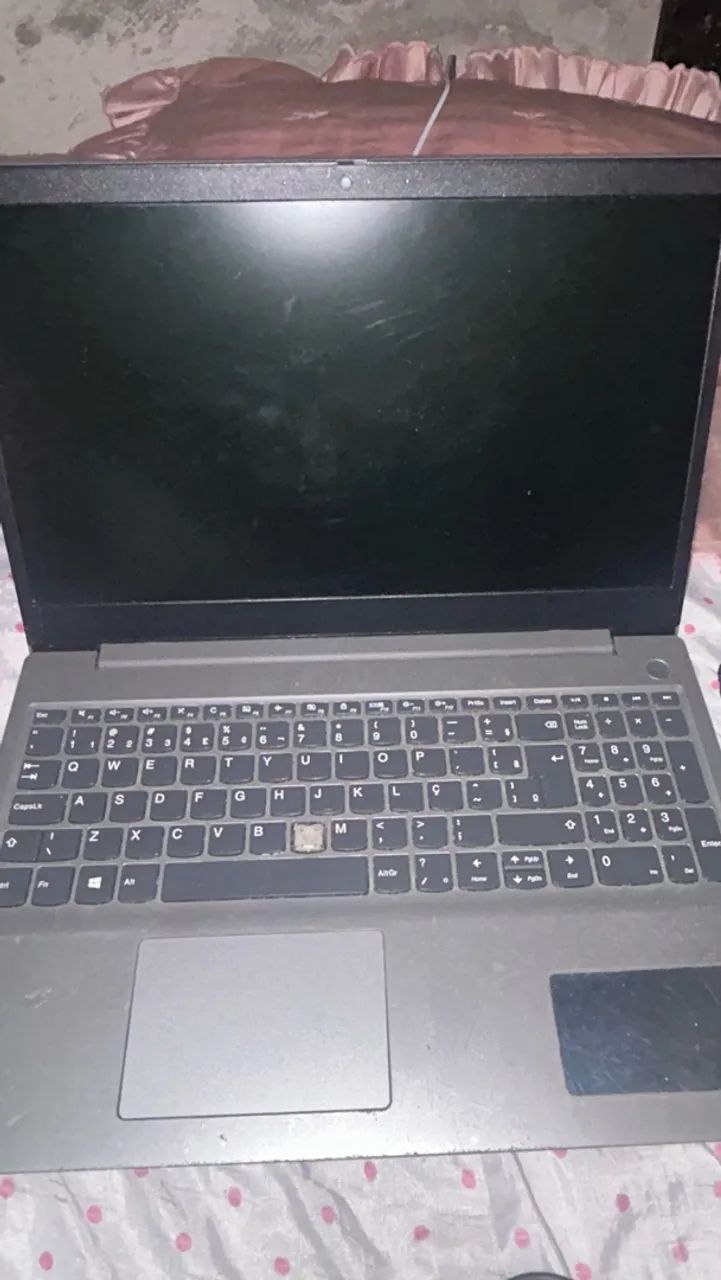 Lenovo Ideapad 3 15 polegadas - Tela com defeito / Para Retirada de Peças