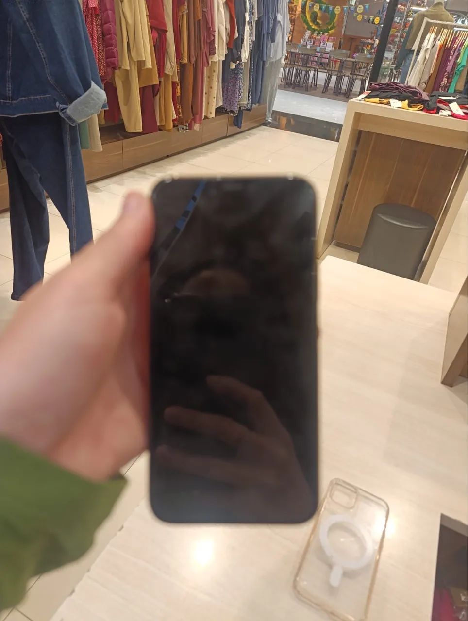 Vendo iPhone 11 bem conservado bateria 100% 