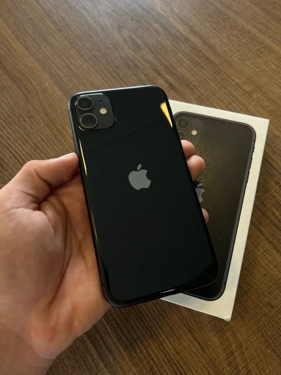 Vendo Iphone 11 todo original