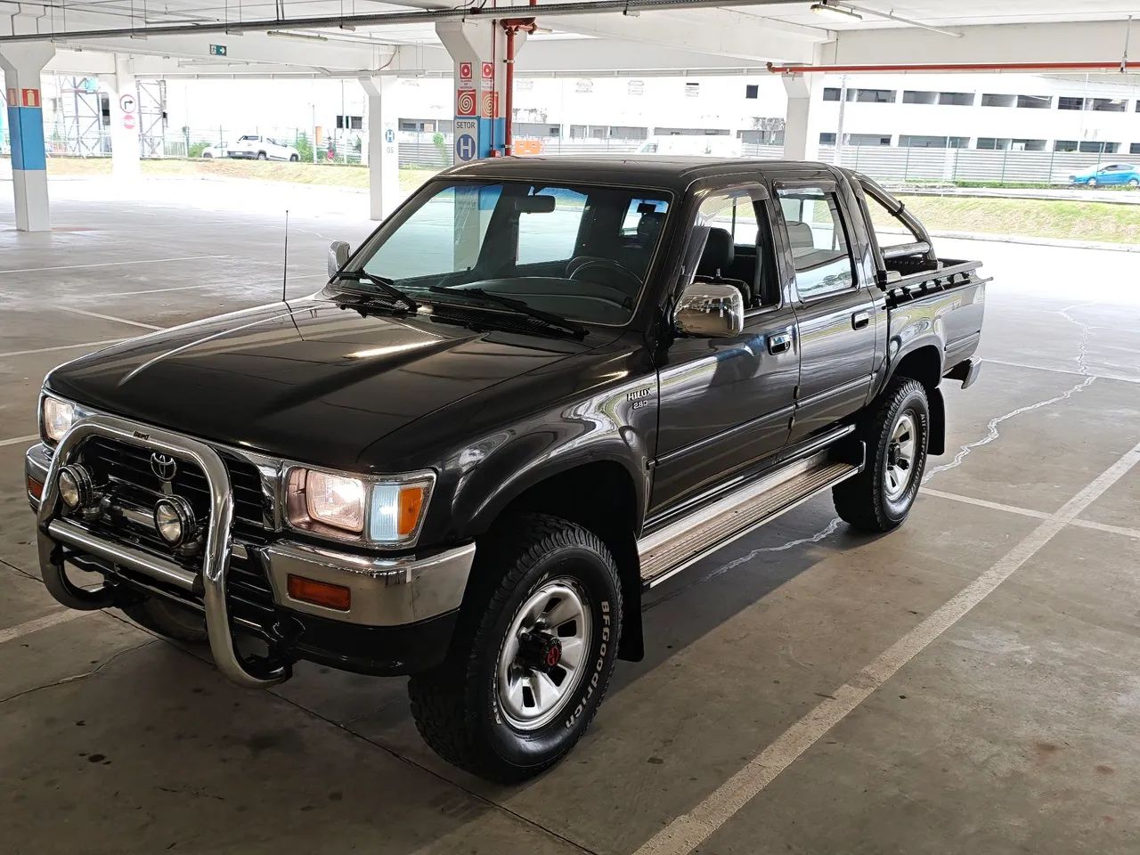 Toyota Hilux CD SR5 4X4 2.8 Diesel 2001