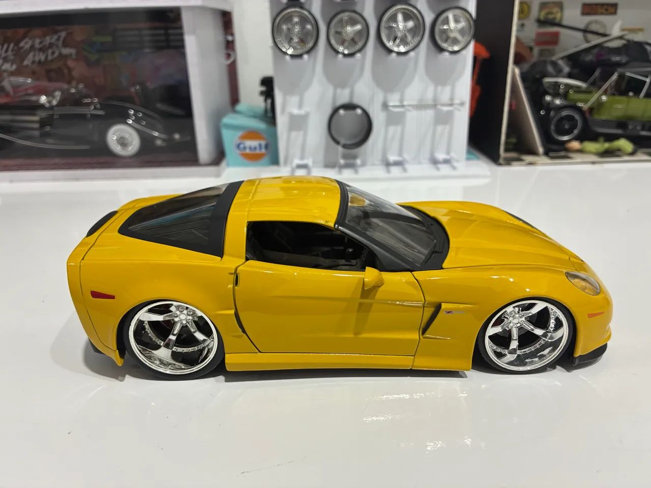 Miniatura corvette amarela  - Foto 5