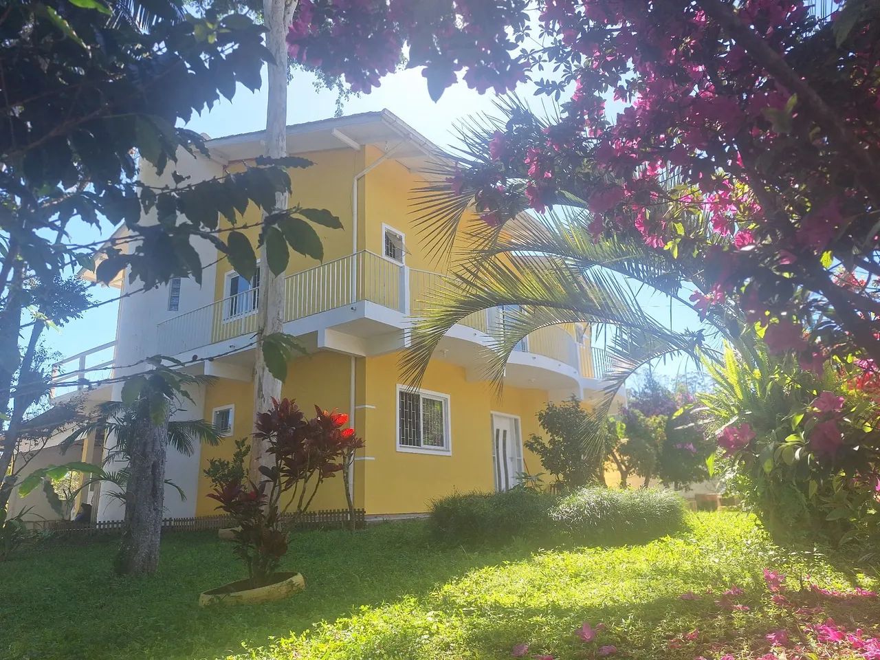 VENDE SE CASA BIGUACU