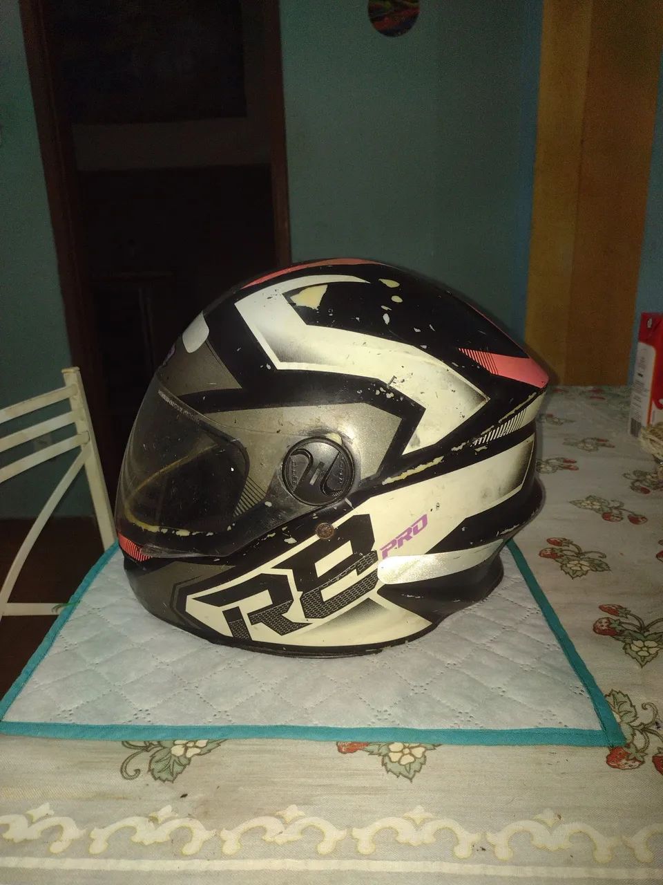 Capacete de moto R8 pro tork  - Foto 2