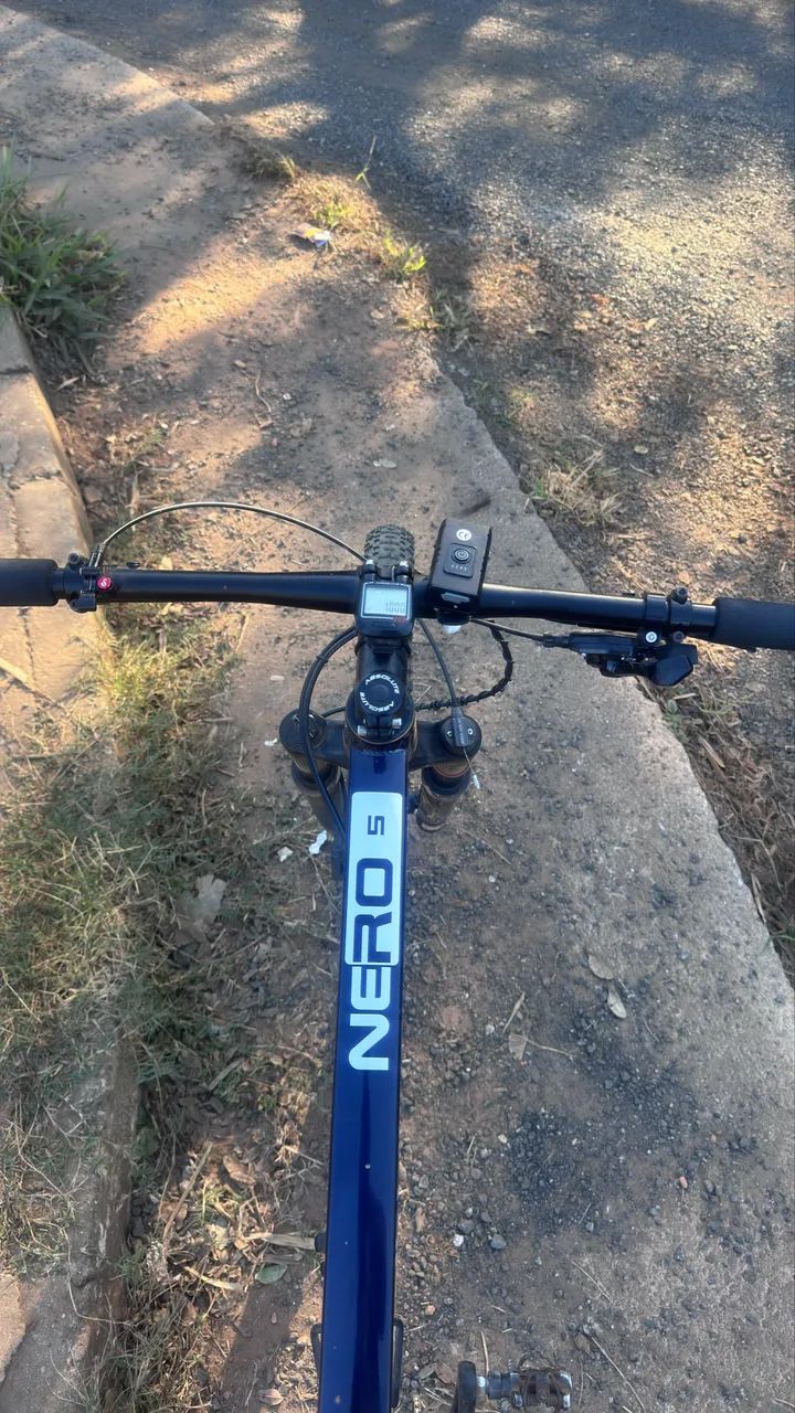 MTB Absolute Nero 5 Aro 29 - Impecável, Só Pedalar - Foto 3