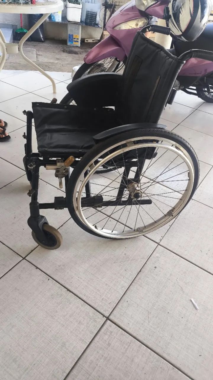 Doação de cadeira de rodas 