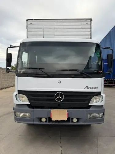 MB Atego 1418 - Foto 2