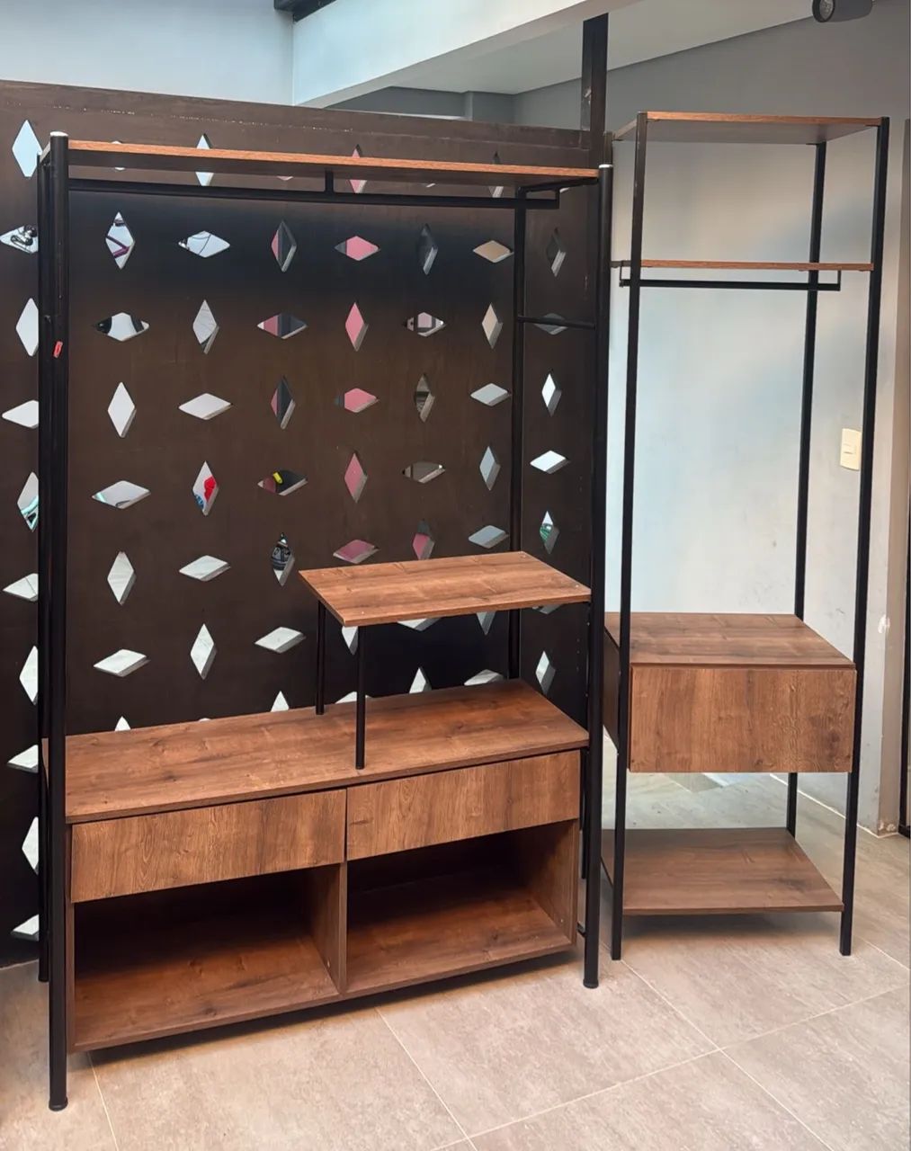 Guarda roupa / Closet modulado / MOBLY 