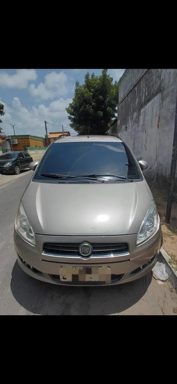 Fiat Idea Attractive 1.4 Fire Flex 8V 5P 2012