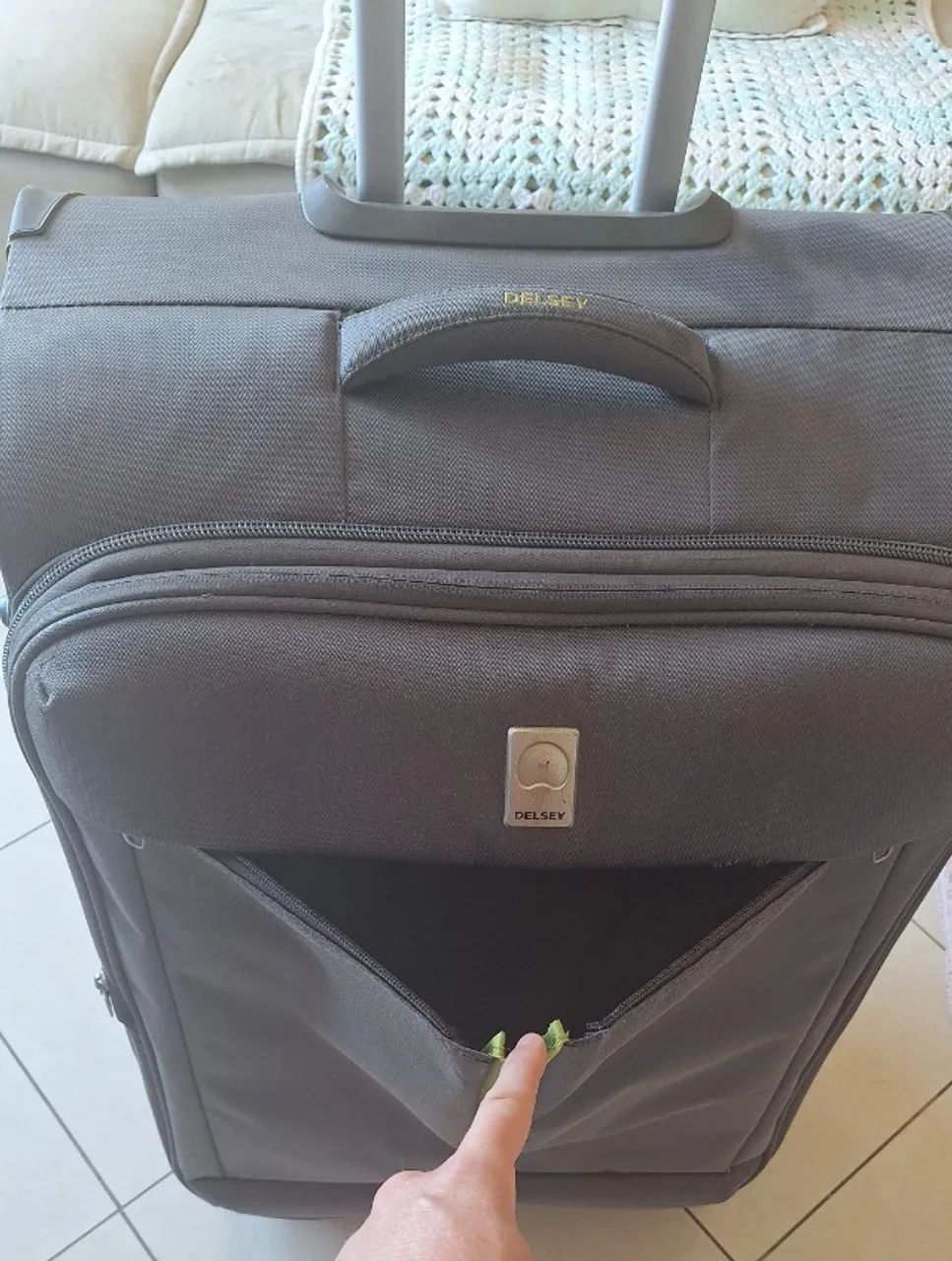 MALA MARCA DELSEY EM ÓTIMO ESTADO - Foto 2