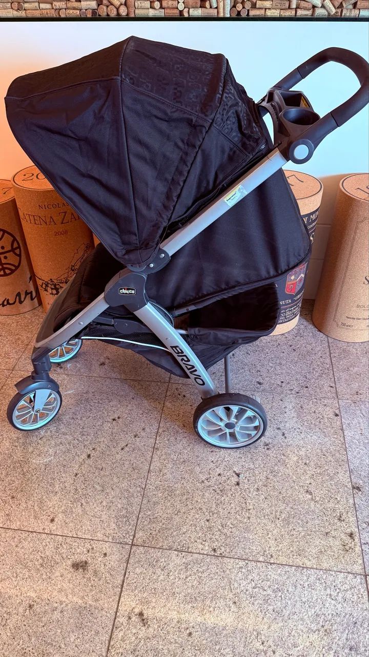 Carrinho de bebê CHICCO BRAVO