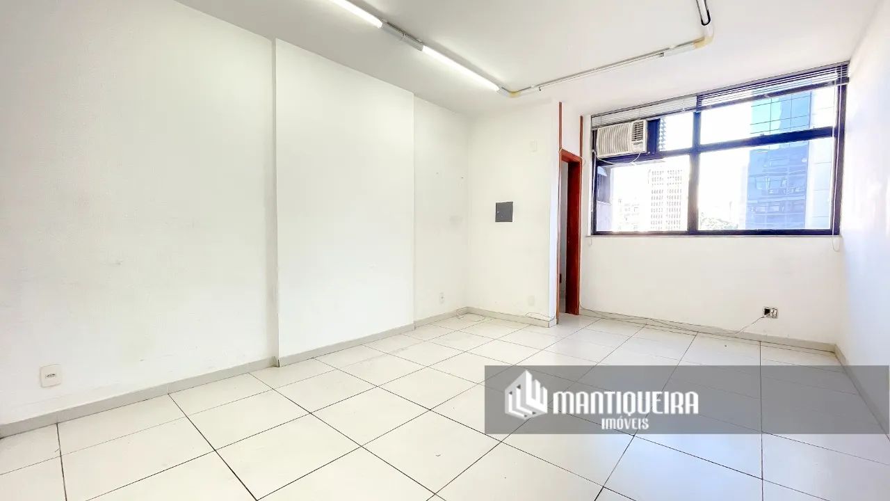 Venda, Sala Comercial com 25m², Funcionários, Belo Horizonte.