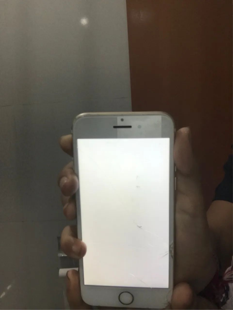 vende-se iphone 7 - Foto 3