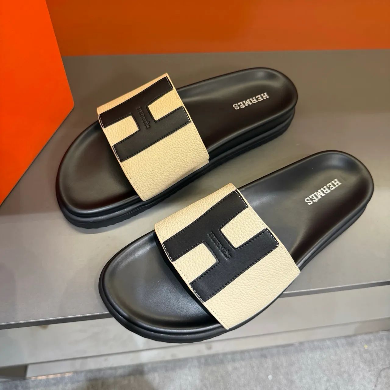Slide Hermès masculino 