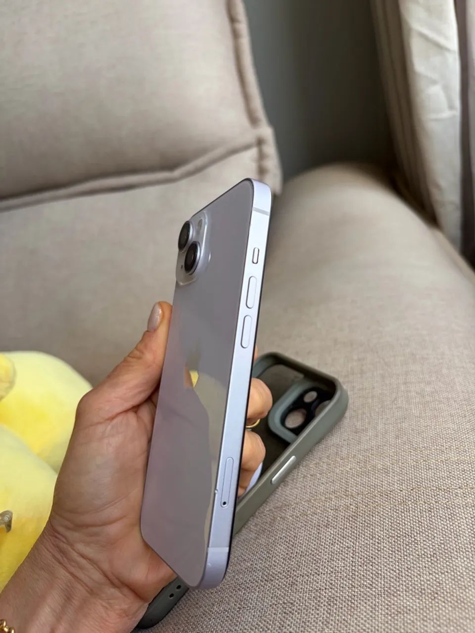 iPhone 14 256gb  cor lavanda  - Foto 2