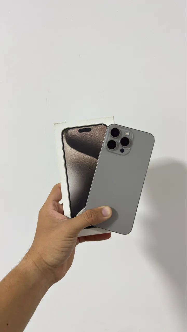 iPhone 15 pro Max 256gb titânio 