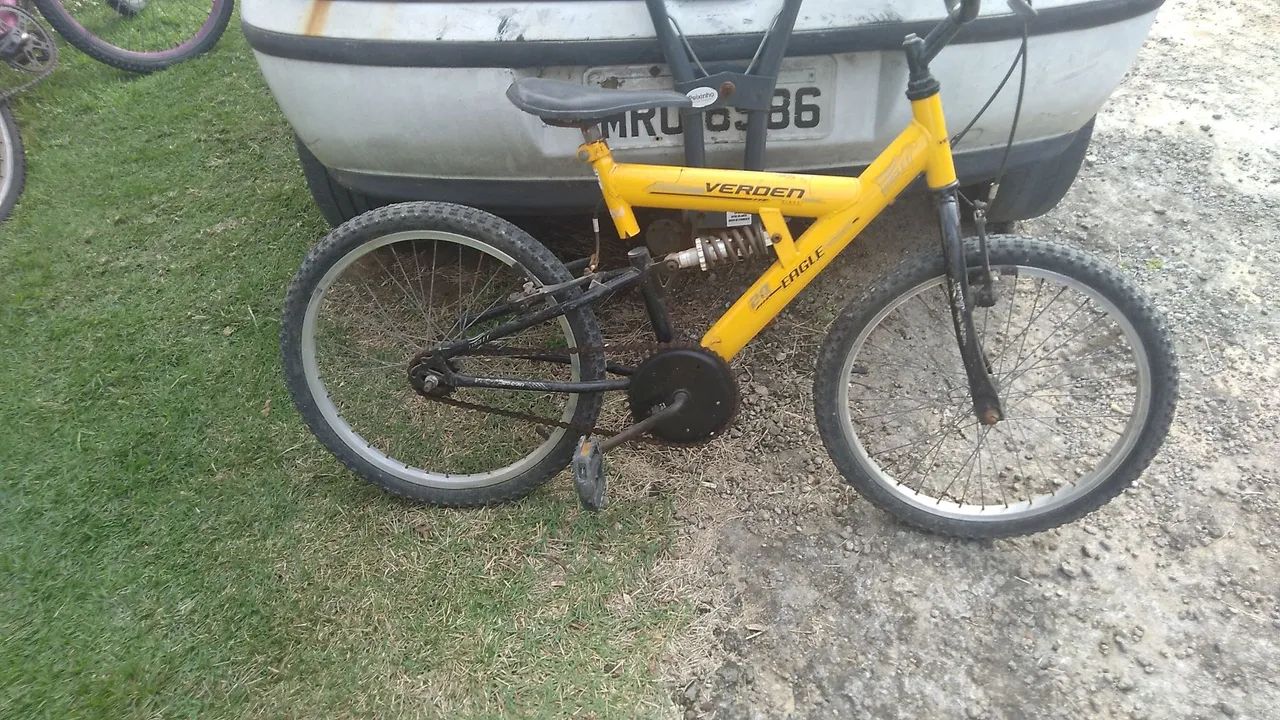 Vendo bicicleta aro 20 tratar Sergio *