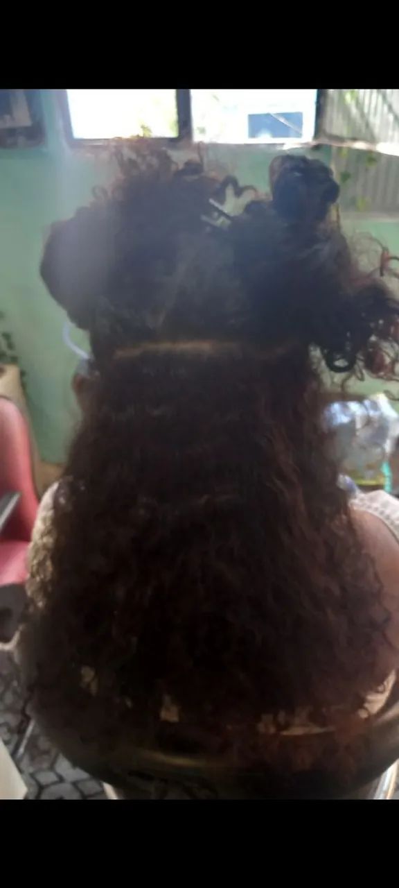 Aplicação de mega hair 