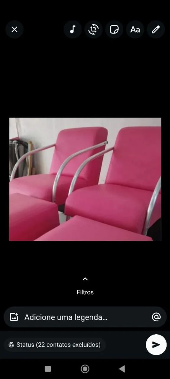 Duas poltronas rosa novas 