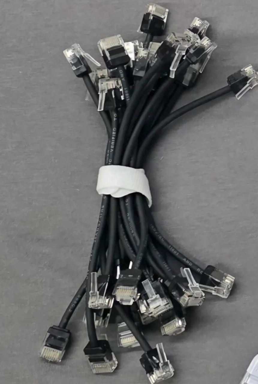 Lote com 19 Cabos de Rede Slim Cat6a 10G Pretos - 15 cm