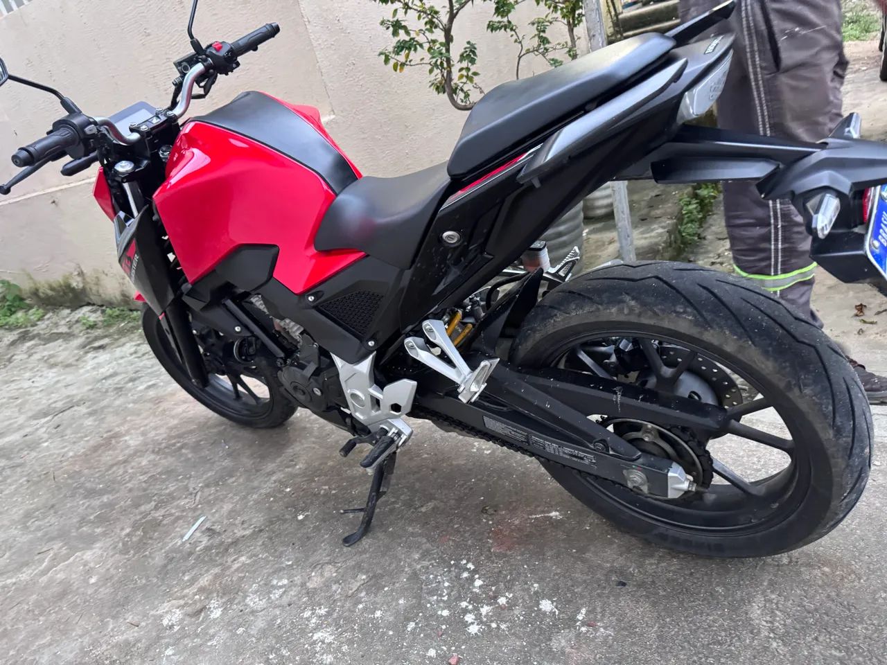 CB 300F Twister CBS - Foto 4