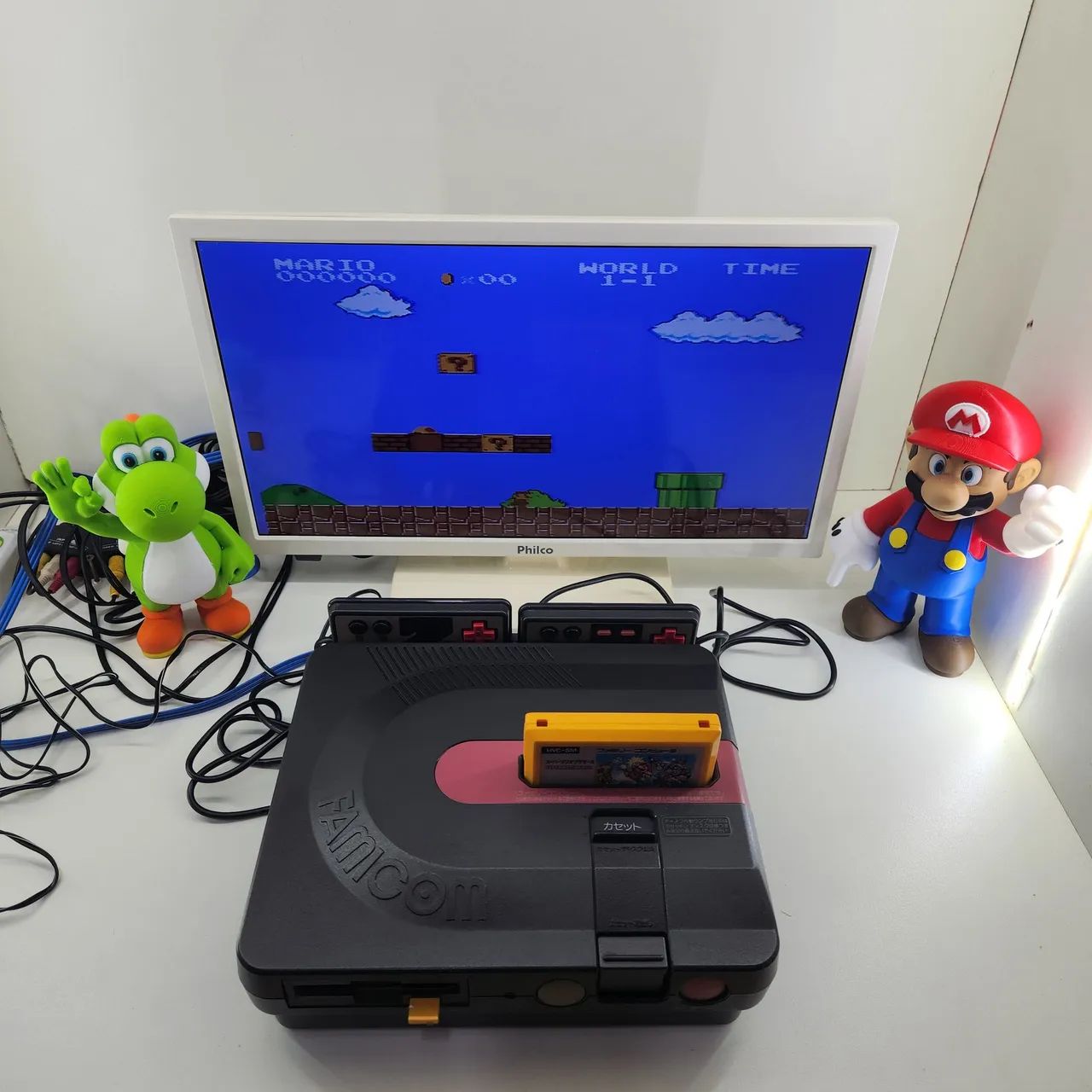 Nintendo Famicom twin sharp 