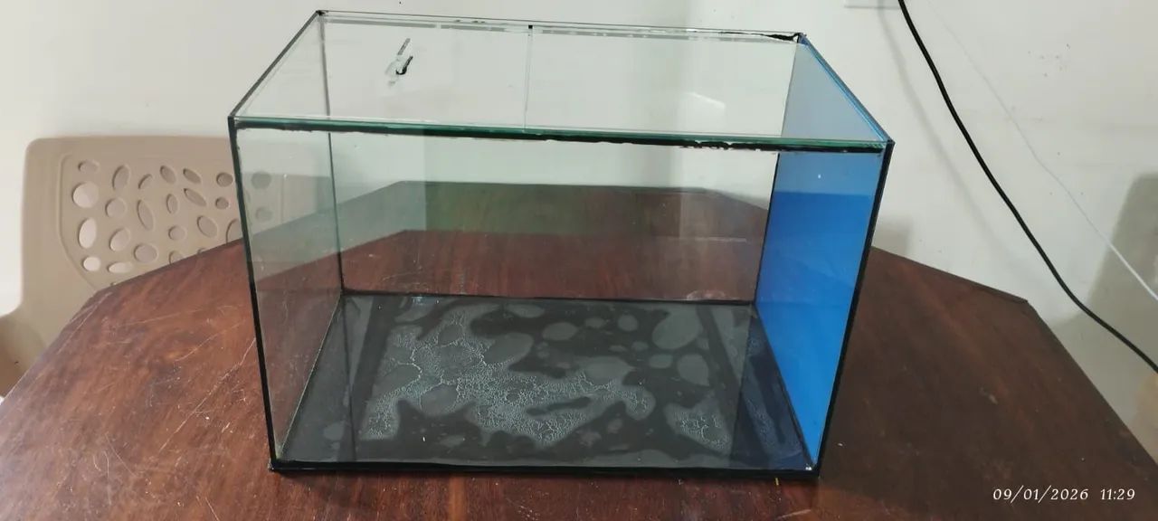 Aquário de Vidro - Estado de Novo - Acabamento em Silicone Preto 10 unidades disponíveis - Foto 4