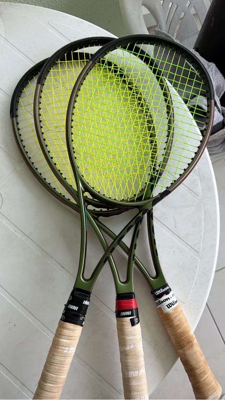 Wilson blade V8 