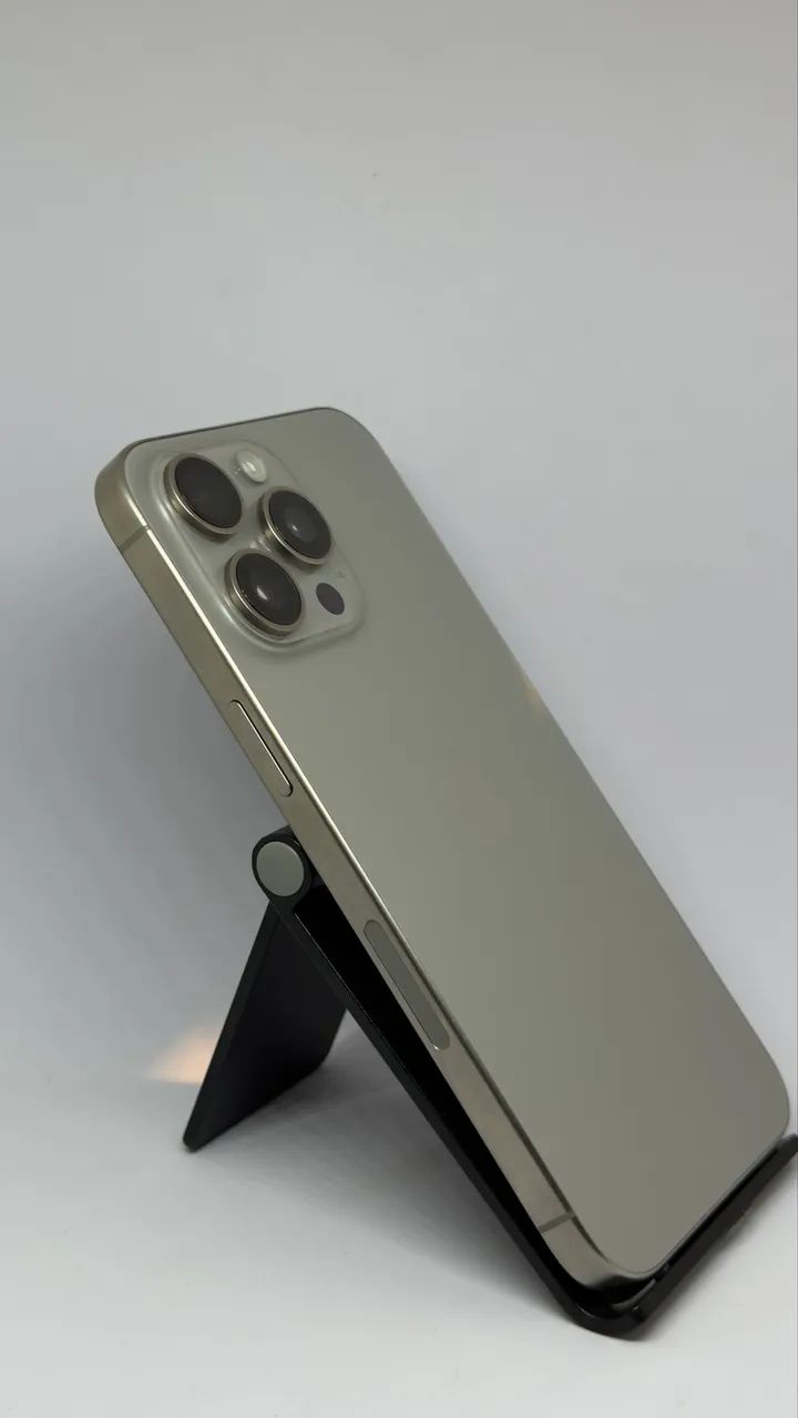 iPhone 15 Pro Max 256GB - Foto 2
