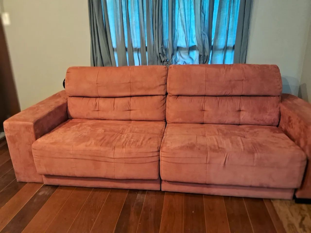 SOFA RETRATIL 4 LUGARES