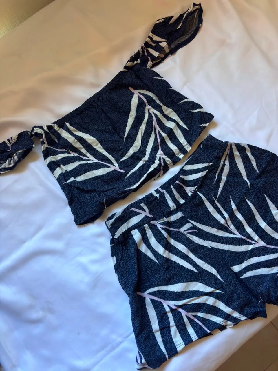 Conjunto de short e top estampados