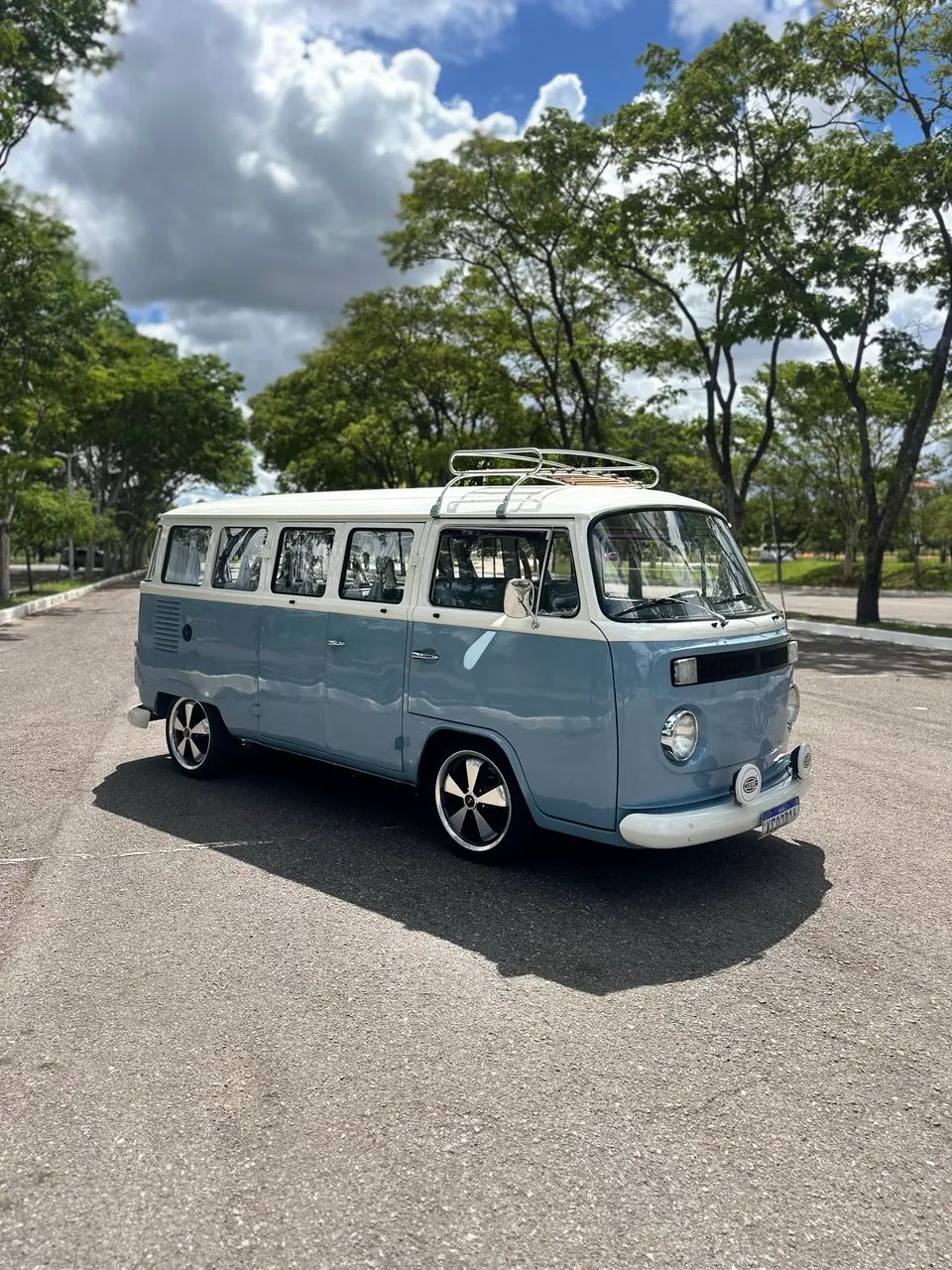 Volkswagen Kombi Standard/ Luxo/ Serie Prata 1988