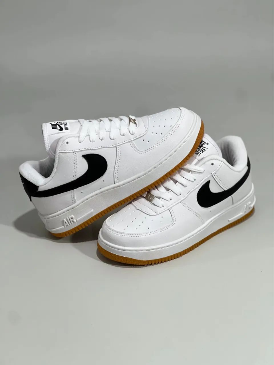 Tênis Airforce branco com detalhes preto