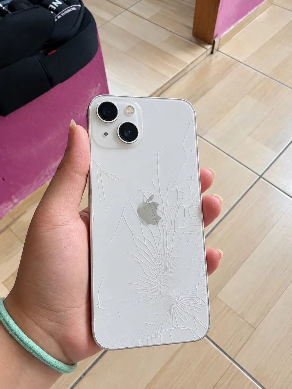 Vendo ou troco iPhone 13 - Foto 2