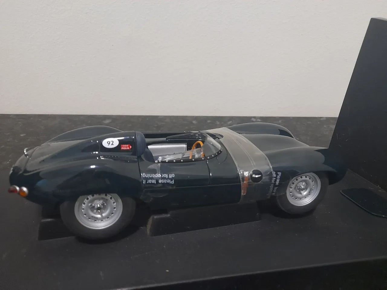  Miniatura Jaguar D - Type AutoArt   - Foto 3