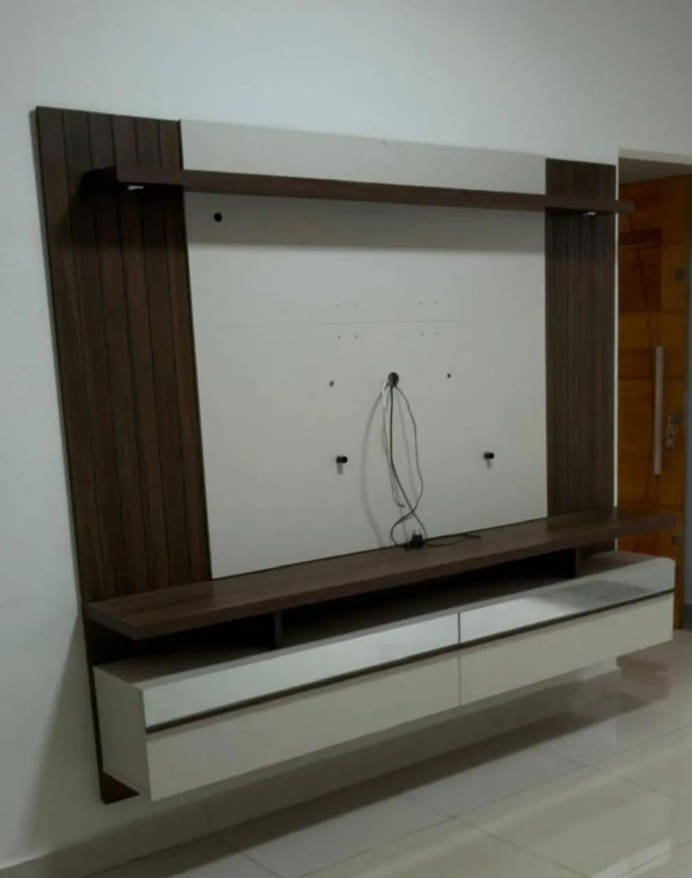 Rack with Panel445639594691809280