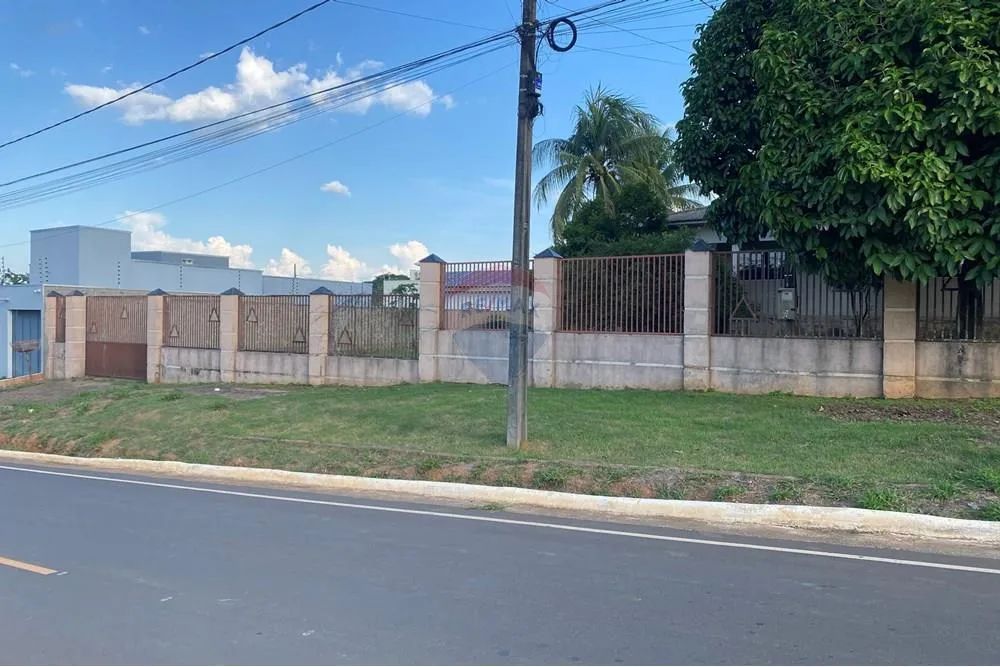 Casa espaçosa com 3 quartos e varanda gourmet no Setor 2 - Foto 3