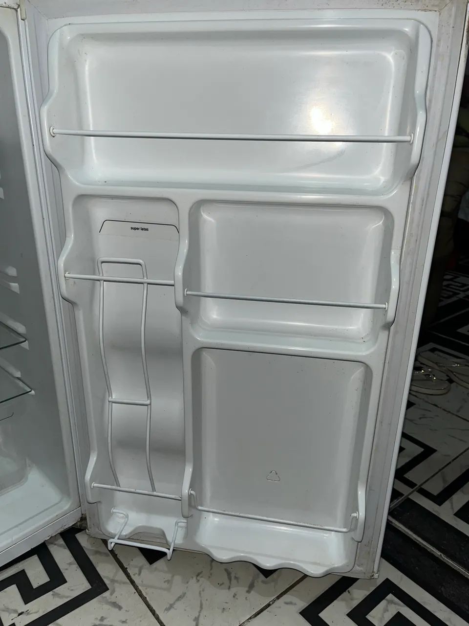 Frigobar Midea 124L Branco com Gaveta - Foto 5