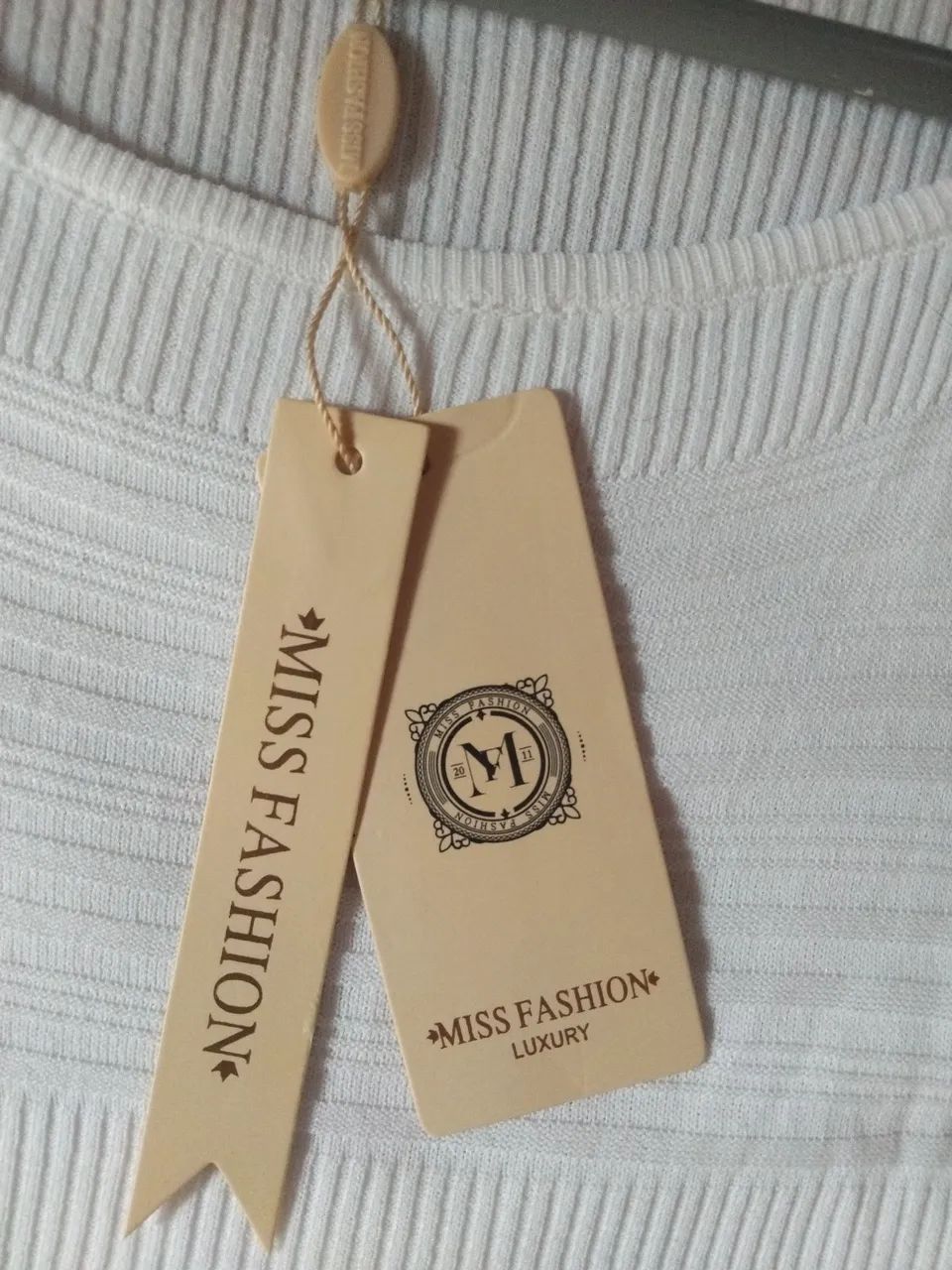 Vendo linda blusa nova. Nunca usada!Tem conversa - Foto 5