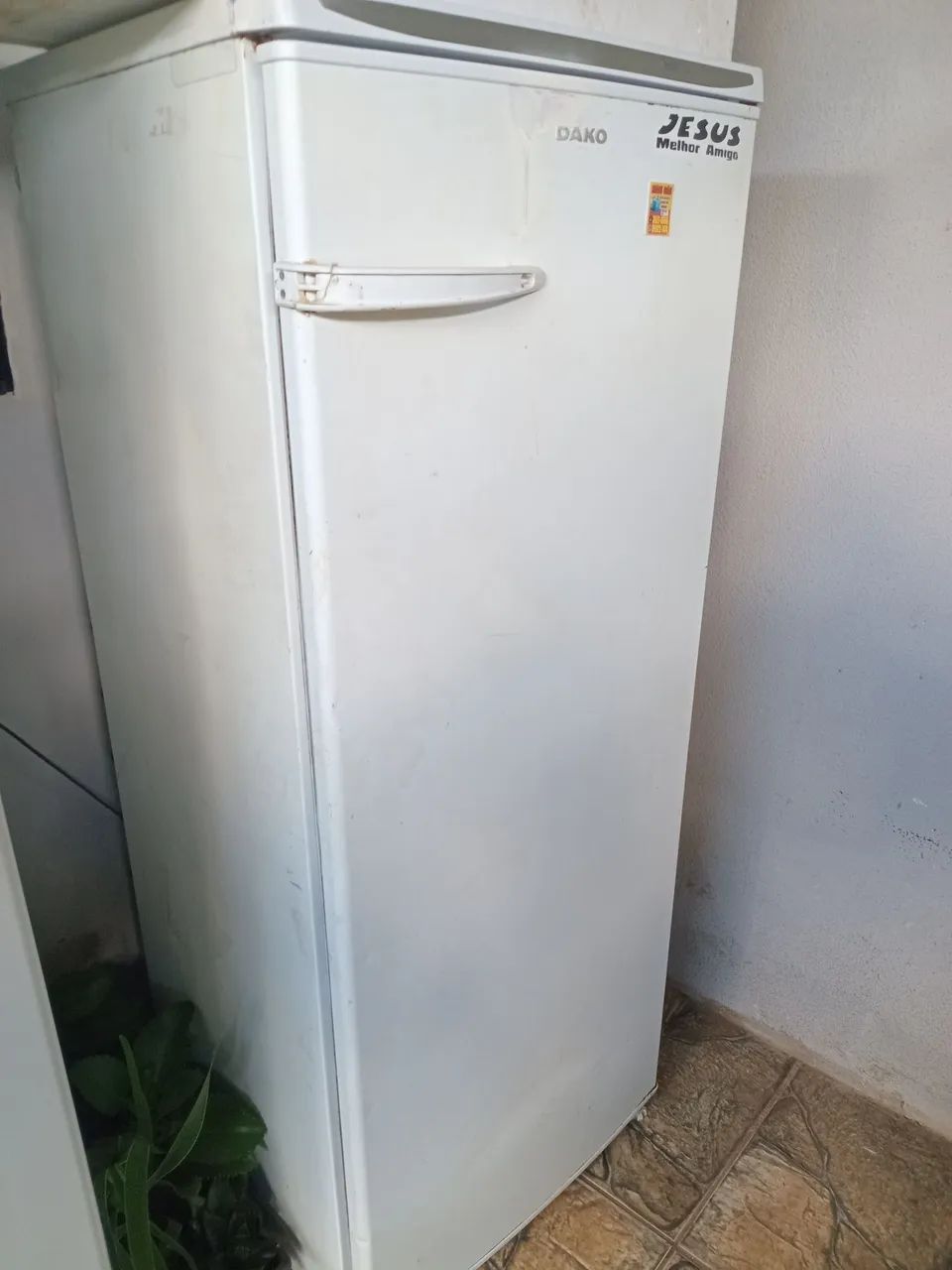 Geladeira Dano 290 litros