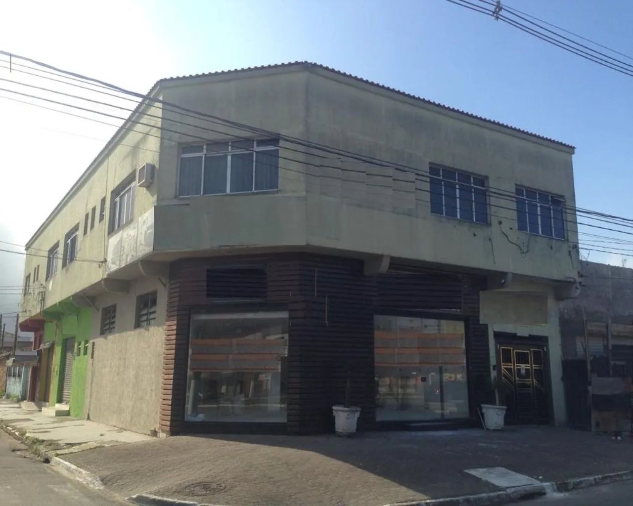 Prédio comercial no bairro da Tupi, Praia Grande -, Cod: 14880619