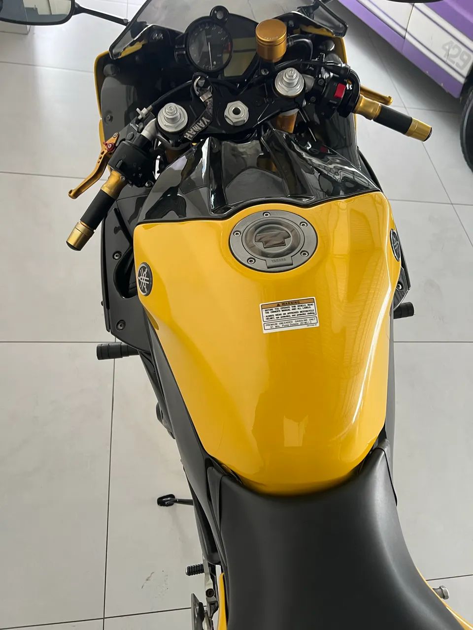 Yamaha YZF R-1 1000 2009 - Foto 4
