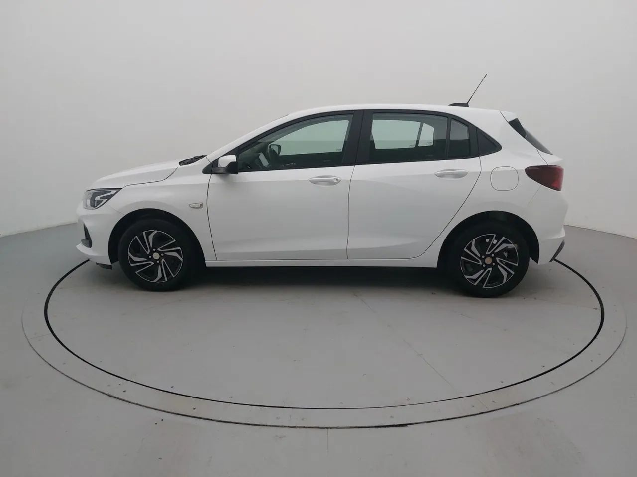 Chevrolet Onix Hatch LT 1.0 12V TB Flex Aut. 4P, foto 2 de 18