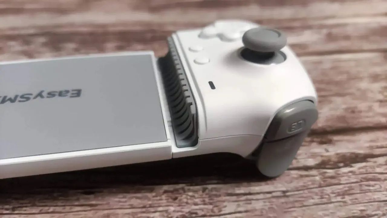 GAMEPAD EASYSMX M15 CONTROLE PARA CELULAR -, ZERO DELAY TIPO-C E VIBRAÇÃO - Foto 3