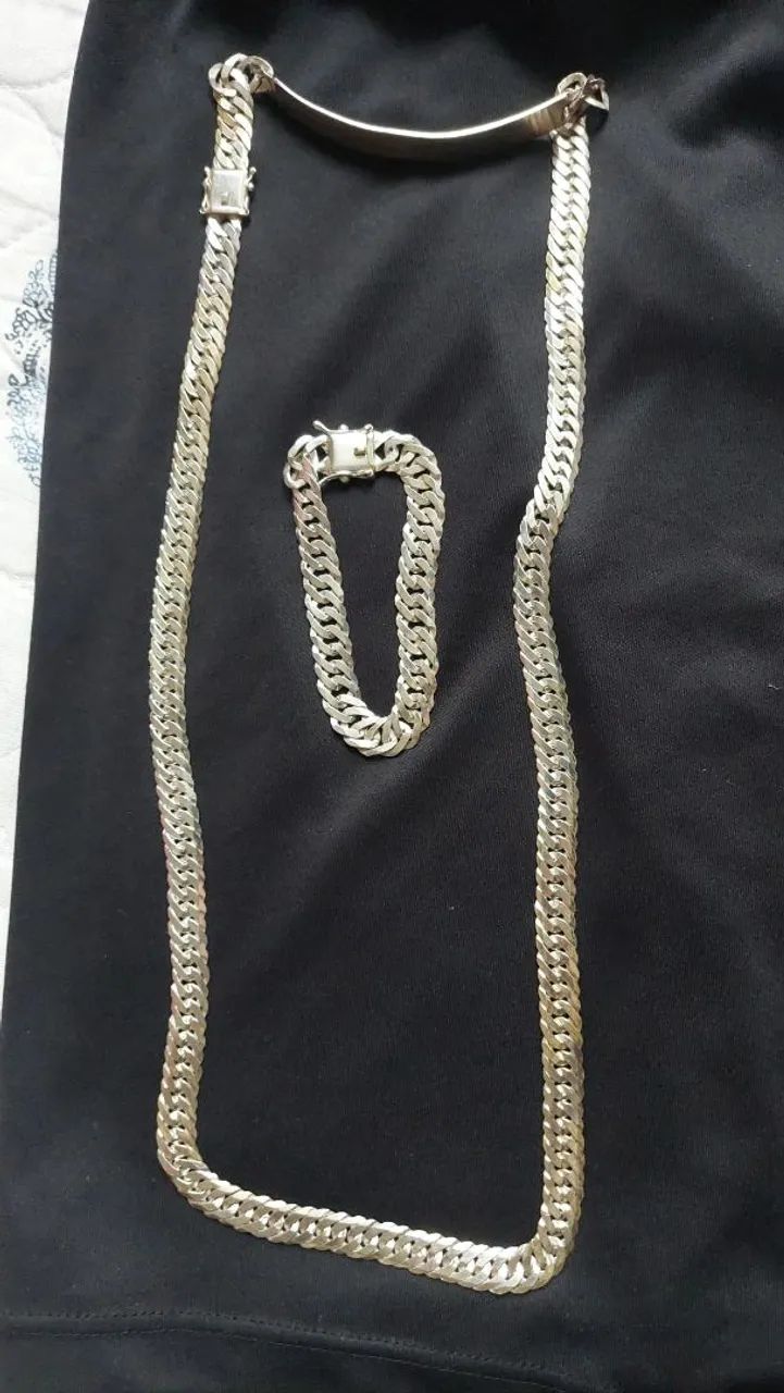 Corrente e pulseira de prata