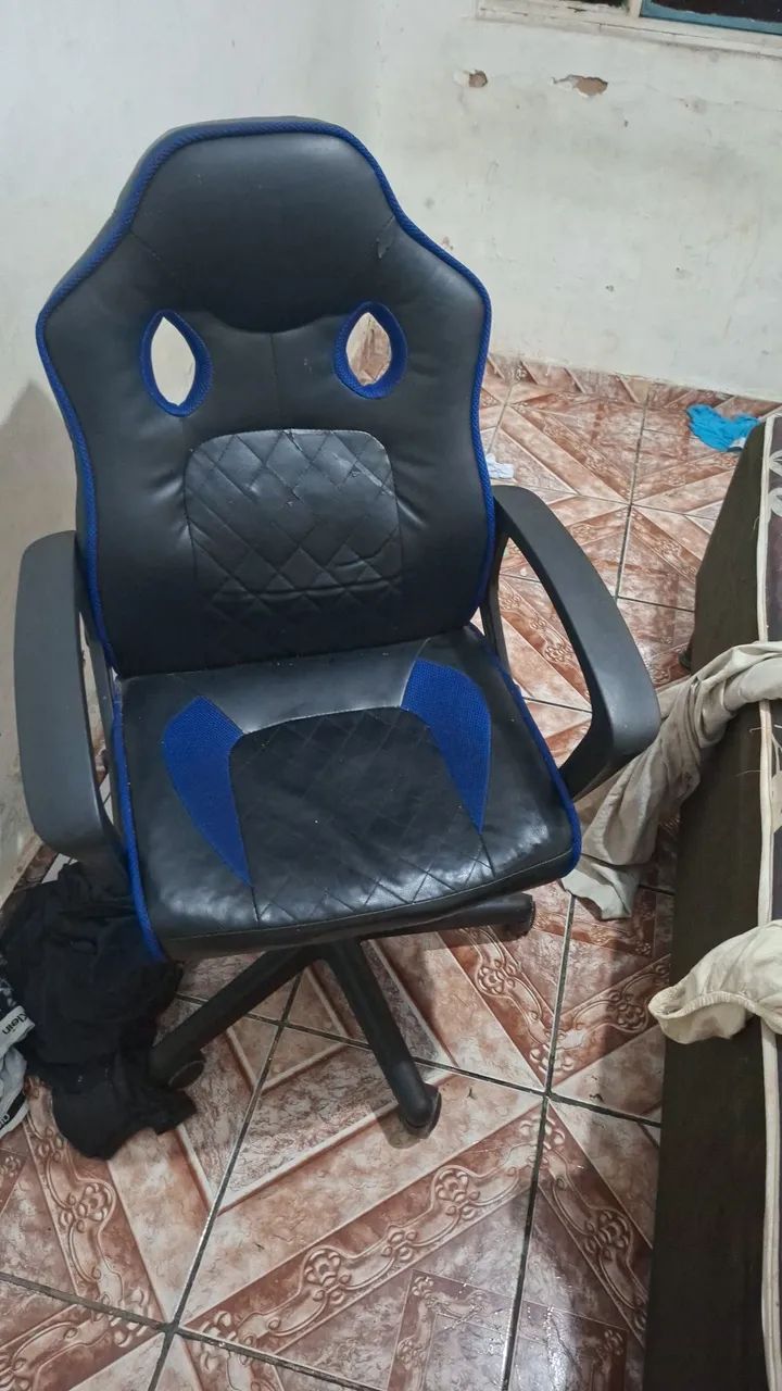 Gaming chair, pickup only, R$200