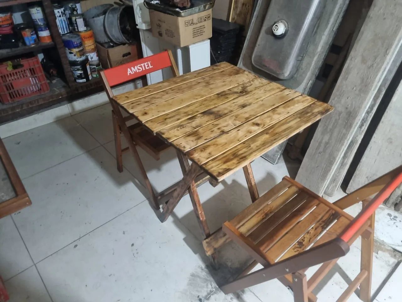 Mesa 2 cadeiras