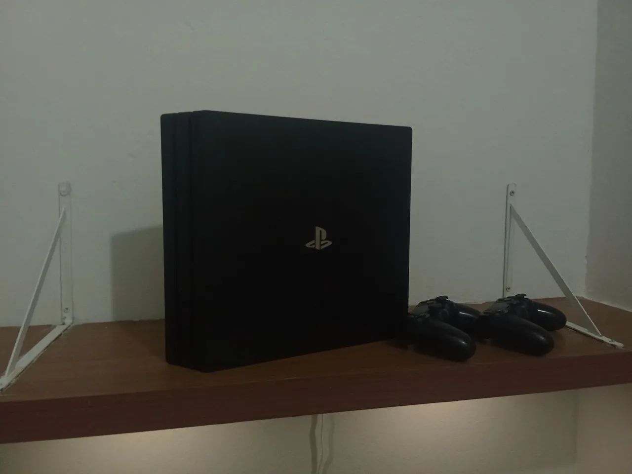Ps4 pro com jogos  - Foto 2